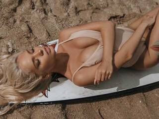 Еротски видео цхат AmeliaShy