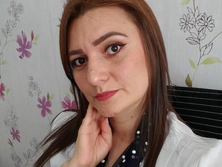 Еротски видео цхат Amie-Adams82