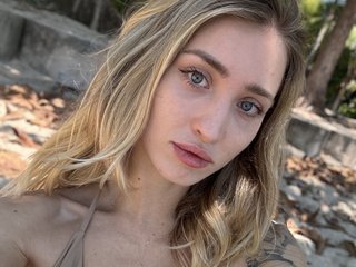 Еротски видео цхат AmmyAdmzz