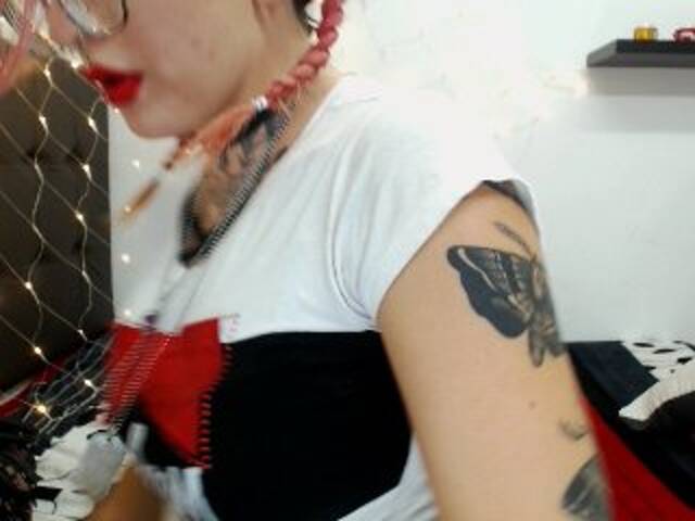 Емитовање снимка екрана amyhardd