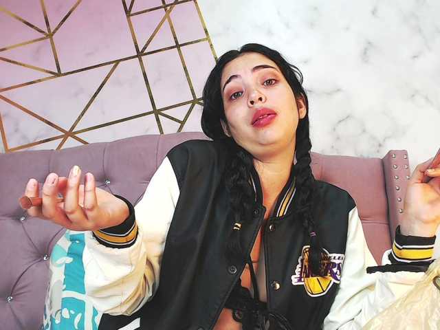 Емитовање снимка екрана AmyLogan