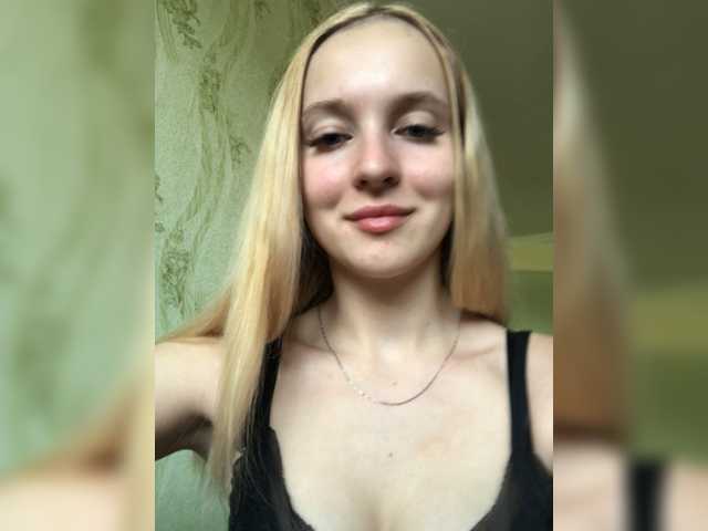 Фотографије AmyMoore I want to play today!! Goal ( 212 TK): RUB CLIT!! finger myself 300tk!! Next goal: AMAZING FINGERING PUSSY!! Happy day for Amy: 3333