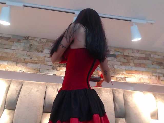 Емитовање снимка екрана AnaisIzummy