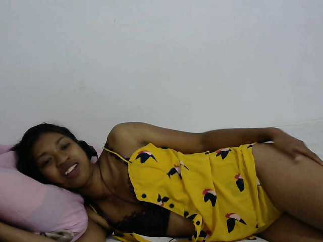 Емитовање снимка екрана AnaisPink