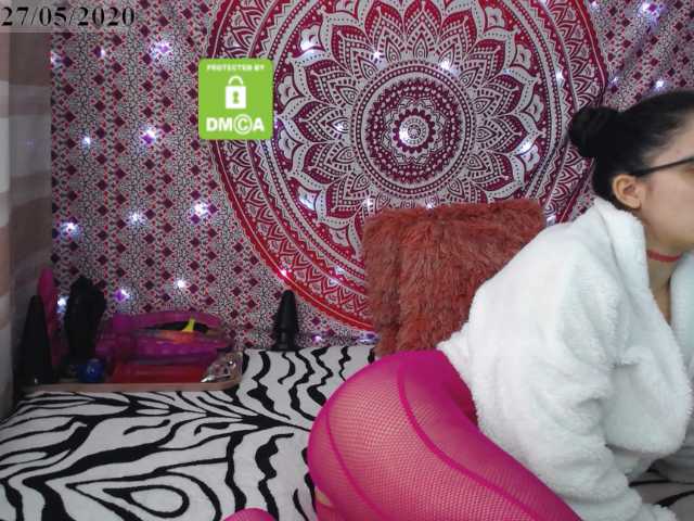 Емитовање снимка екрана analgirll