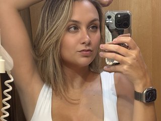 Еротски видео цхат Andrea-urdream