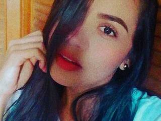 Еротски видео цхат AngeelFuck4u