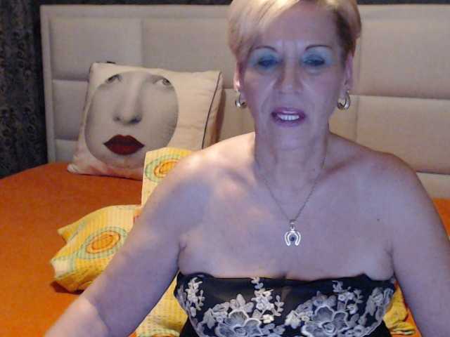 Фотографије ANGELGRANNY welcom guys..pm..50 tk..pussy or ass..100..tits or feet..50..let s have fun