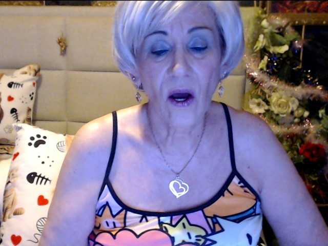 Фотографије ANGELGRANNY welcom guys..pm..50 tk..pussy or ass..100..tits or feet..50..let s have fun