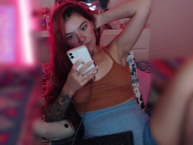 Фотографије angelinabran hello guys welcome to my room! look my tips menu ♥ have fun with me