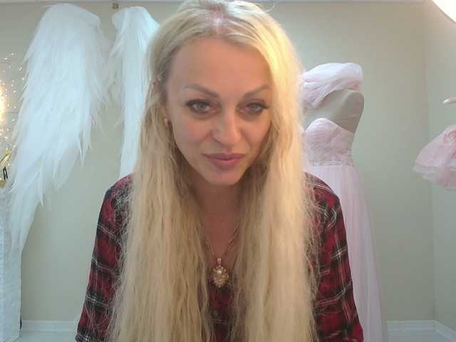 Емитовање снимка екрана AngelX40