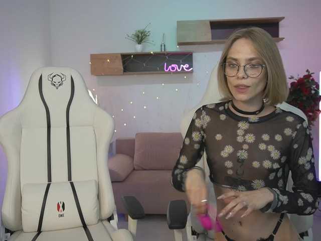 Емитовање снимка екрана AngieNatasha054