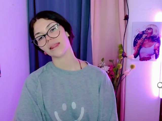 Емитовање снимка екрана canela_love