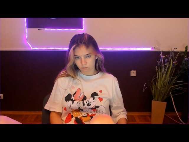 Емитовање снимка екрана Alishasweet02