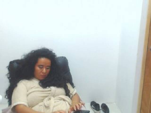 Емитовање снимка екрана anna-wills