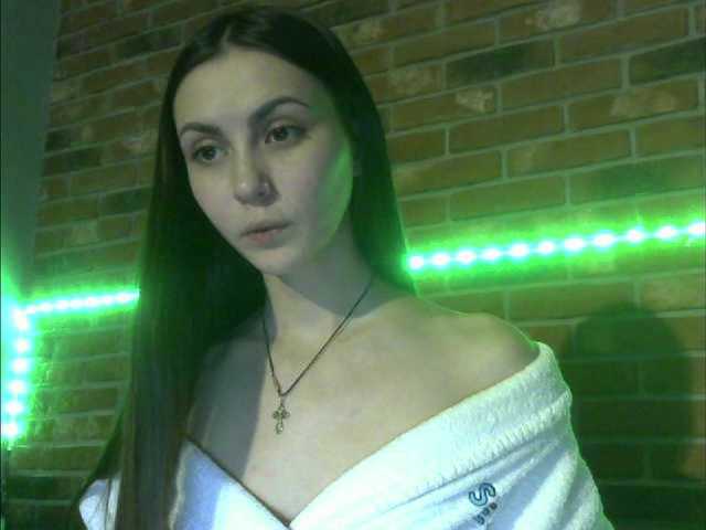 Фотографије AnnaAntre Hi boys , show tits 55 show pussy 66 Masturbators 500