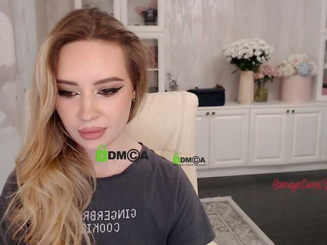 Емитовање снимка екрана AnnaPoppy
