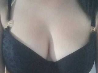 Еротски видео цхат Annahottie81