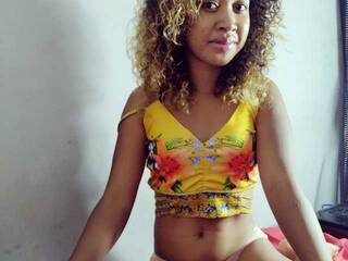 Еротски видео цхат AnnahRise