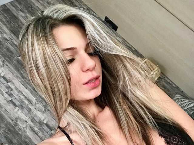 Слика профила Anne__Parker