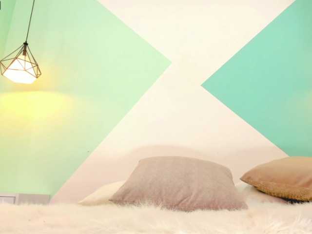 Емитовање снимка екрана AnneRicci