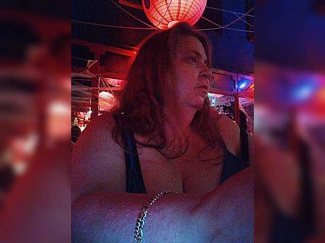 Фотографије AnnieBBW Gett At the Bar with my friend