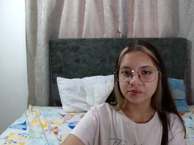 Фотографије annielove18 Hi guys, do you want to have fun with me? squirt show in pvt♥♥