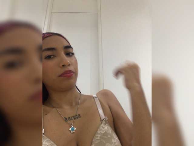 Емитовање снимка екрана annikha-09