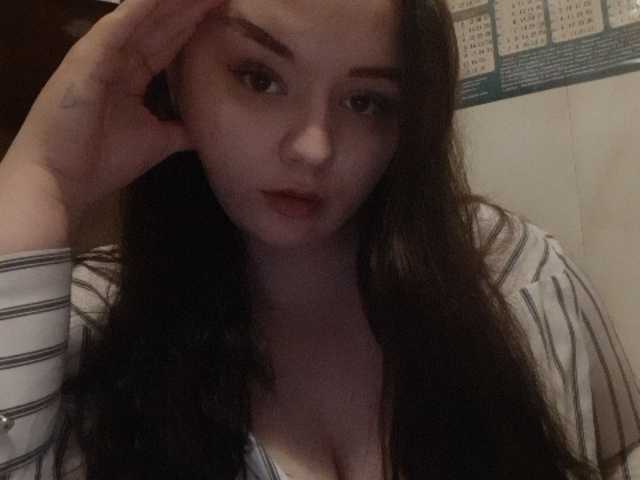 Емитовање снимка екрана AnnyFay