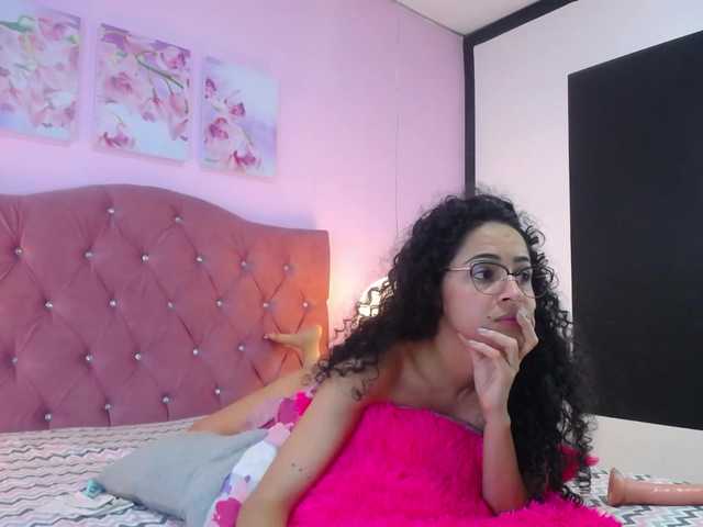 Емитовање снимка екрана AnnyHank