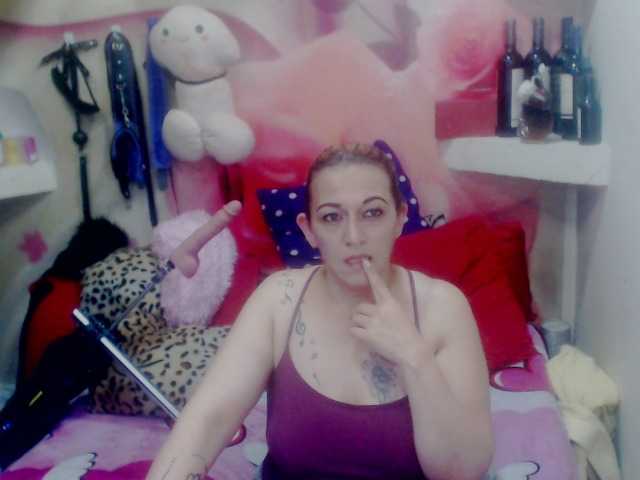 Фотографије annysalazar I want to premiere my new toy come help me achieve my goal 100 tokens For every 3 tokens vibration ultra long let's have me wet