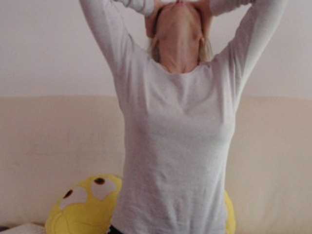 Емитовање снимка екрана Annzhelika