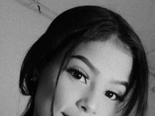 Еротски видео цхат AntonelaMulle