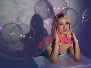 Еротски видео цхат AntonellaHans
