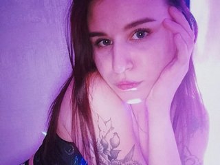 Еротски видео цхат Emili_Dorton