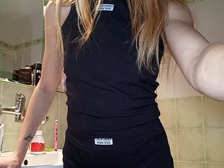 Еротски видео цхат AnyaSweet