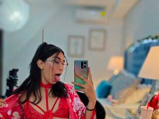 Еротски видео цхат April-Sum