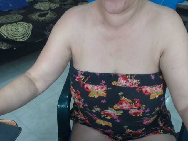 Фотографије ARDIMATURESEX #bbw #bigbelly #bigboobs #grandmother Lovense Lush : Device that vibrates longer at your tips and gives me pleasures #lovense