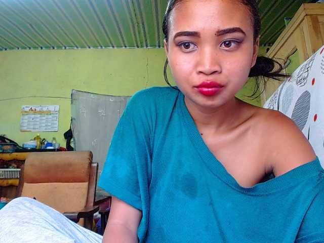 Емитовање снимка екрана Ariahsquirty