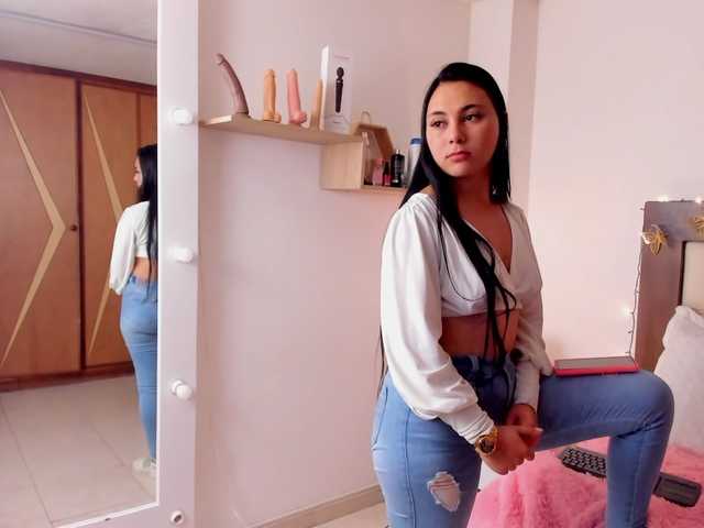 Фотографије Ariana-bel Today I hope a great day and I know a little as a new model in Bongacams.com