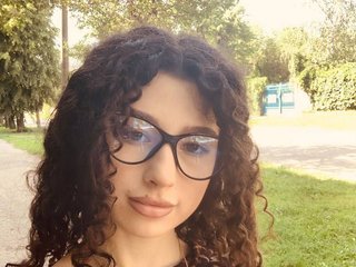 Еротски видео цхат ArianaFox