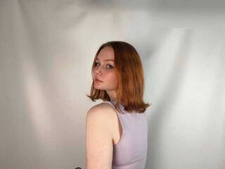 Еротски видео цхат ArielCrystal