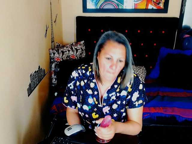 Емитовање снимка екрана asa-grey