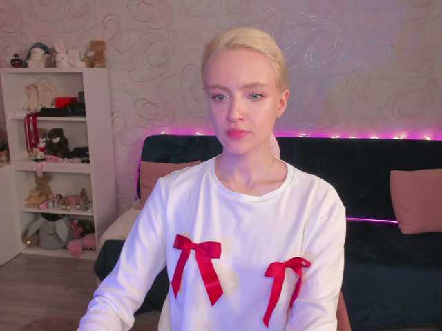 Емитовање снимка екрана Ashley-Dream