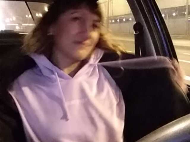 Емитовање снимка екрана AshleyAsh