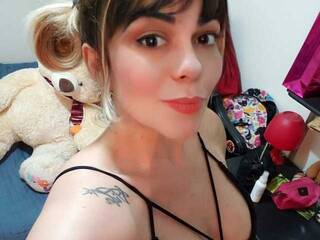 Еротски видео цхат AshleyRoose