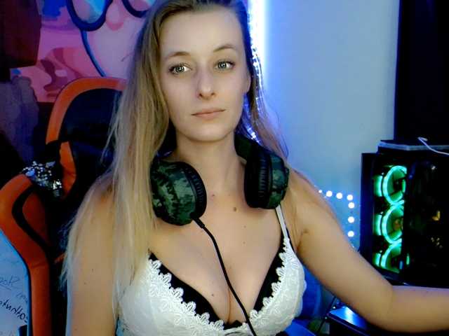 Фотографије AsiaGoesPro Hanging out!!! New uploads on OF! ~✨~ Your Fav Gamer E-girl Is Online!✨ (25) if you enjoy (25) ( Non nude Model ) |Cute-5| Booty flash-85 | Add friend-169 | Miss me-333 | Fav tip-1111 Help me WIN Queen ~~ Dress off Goal @remain