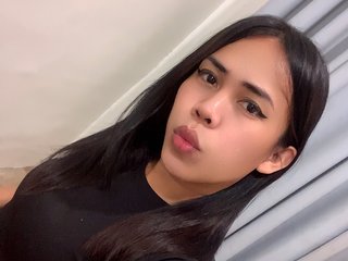 Еротски видео цхат AsianJhanna18