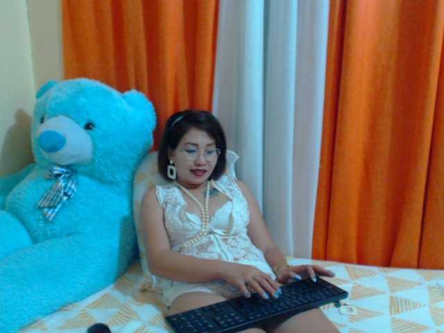 Емитовање снимка екрана asiansusan