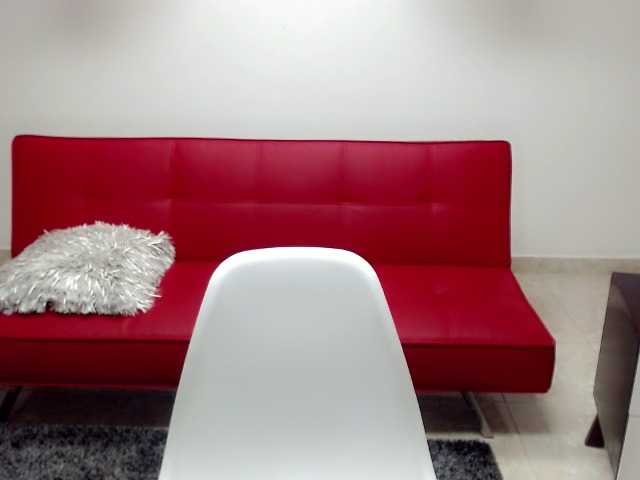 Емитовање снимка екрана AsleyKim